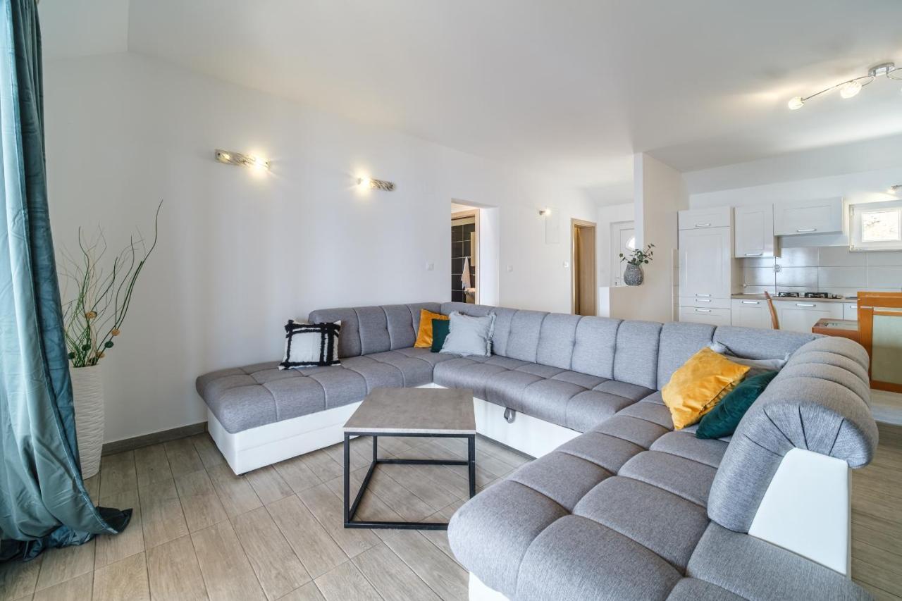 Rooms Plaza Divuje Murvica  Exteriör bild