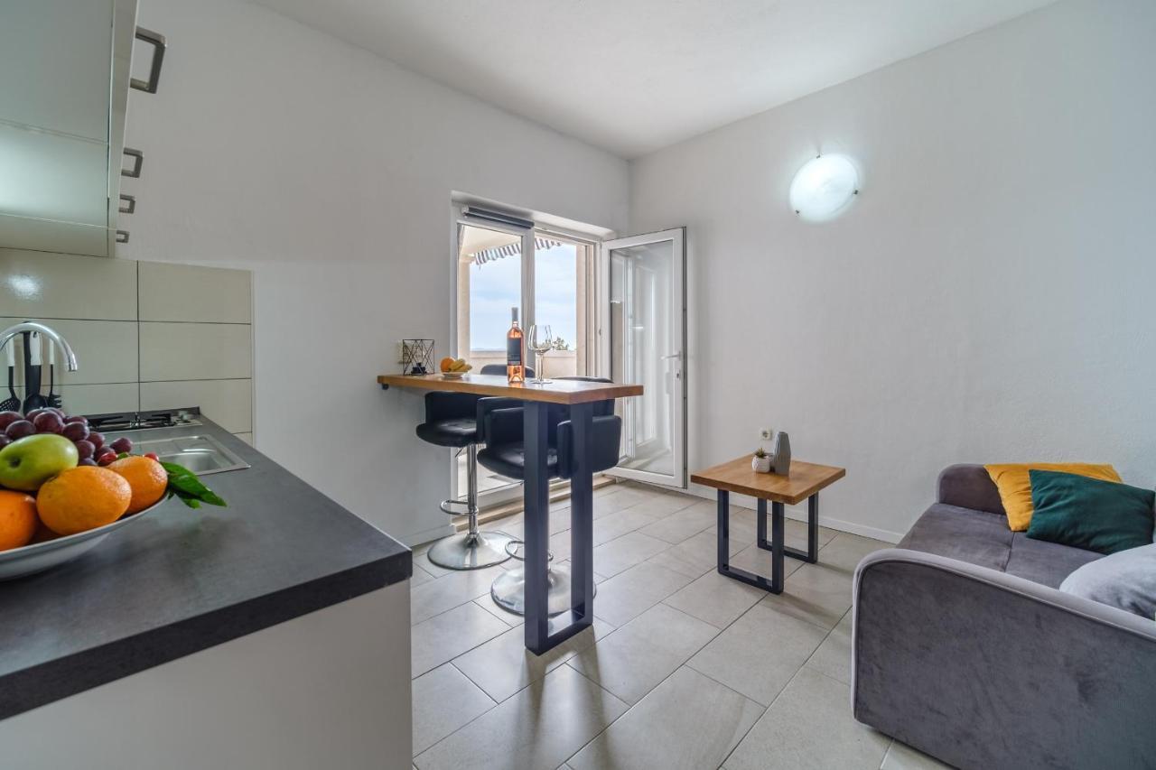 Rooms Plaza Divuje Murvica  Exteriör bild