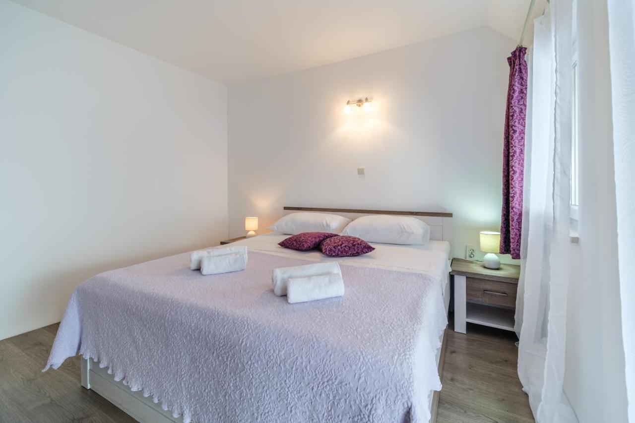 Rooms Plaza Divuje Murvica  Exteriör bild