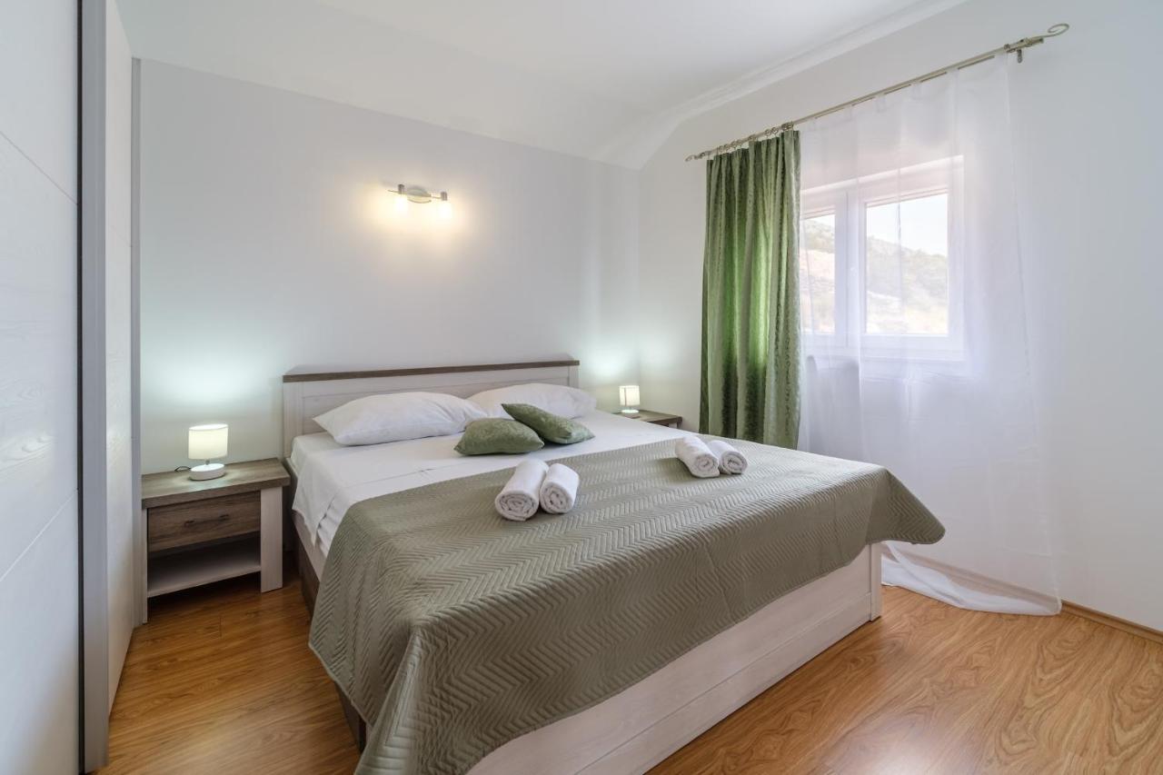 Rooms Plaza Divuje Murvica  Exteriör bild